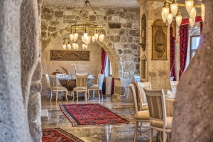 هتل موزه اوچیسار