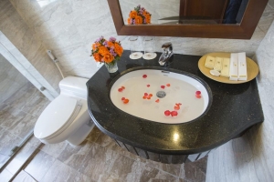 هتل آداماس هانوی