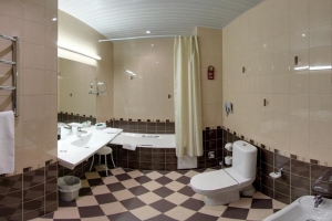 هتل اکتیابرسکایا سنت پترزبورگ