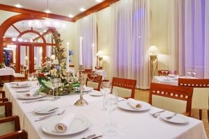 هتل اکتیابرسکایا سنت پترزبورگ