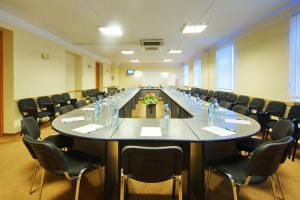 هتل اکتیابرسکایا سنت پترزبورگ
